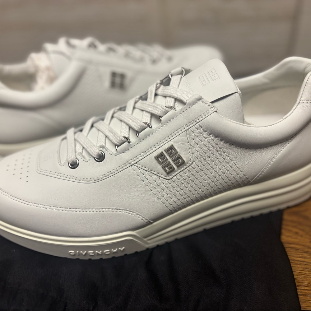 Givenchy G4  White Sneakers EU45/12US men